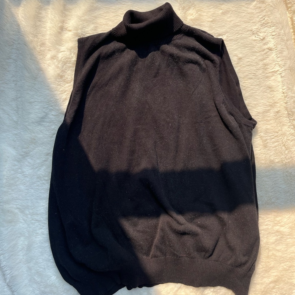 Turtleneck tank